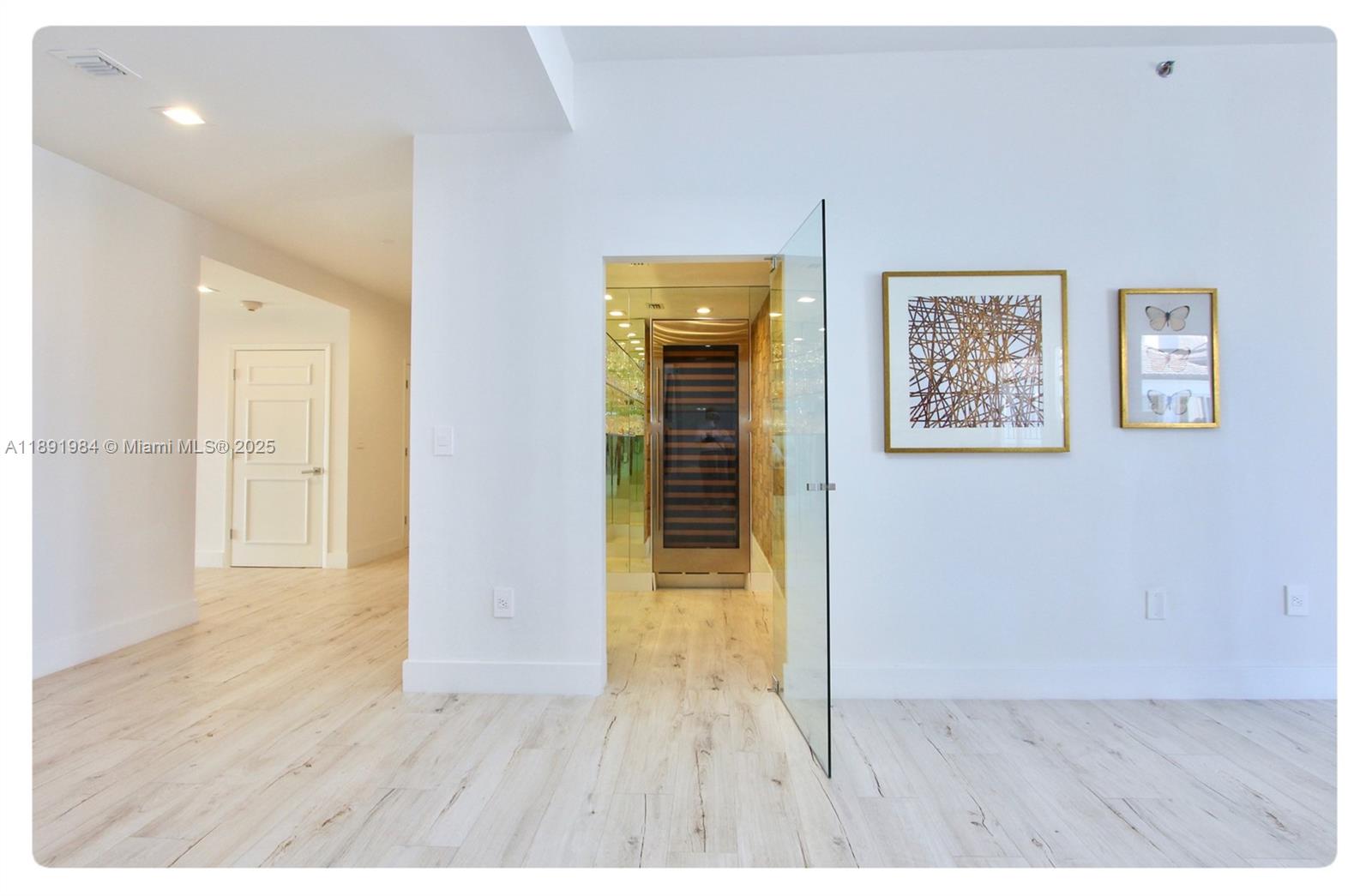 MEDITERRANEAN VILLAGE CON - Residential