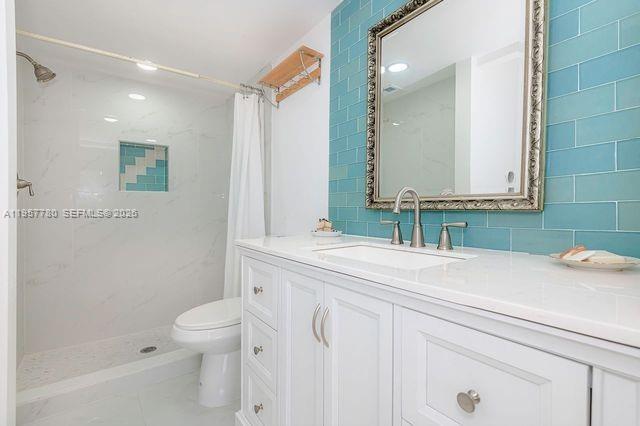 SUNRISE LAKES 218 CONDO - Residential