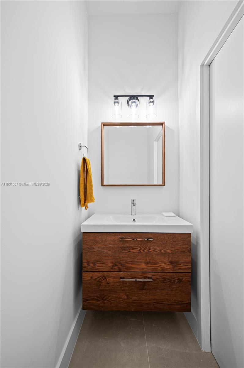 LAKE VIEW RIDGE - Residential