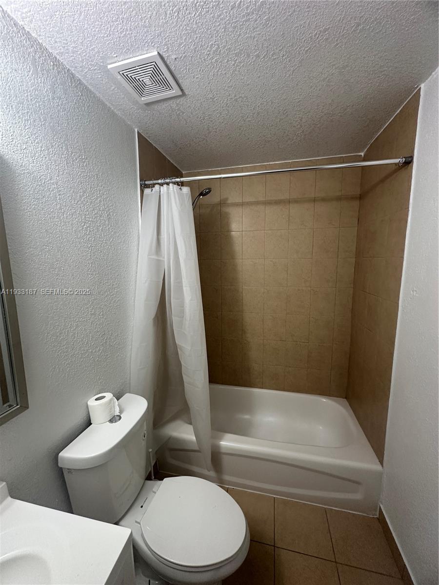 GRACEWOOD NO 5 - Residential Lease