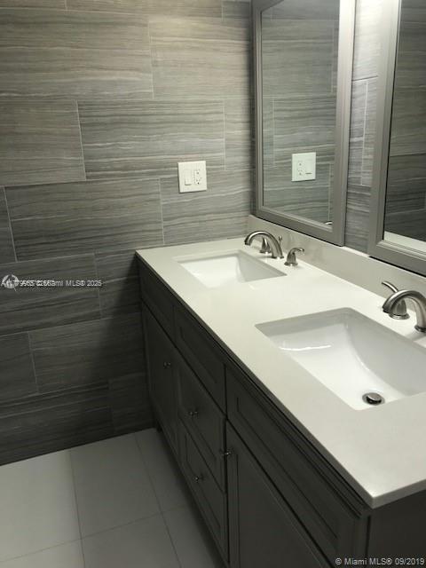 CORONADO CONDO- TOWER II - Residential