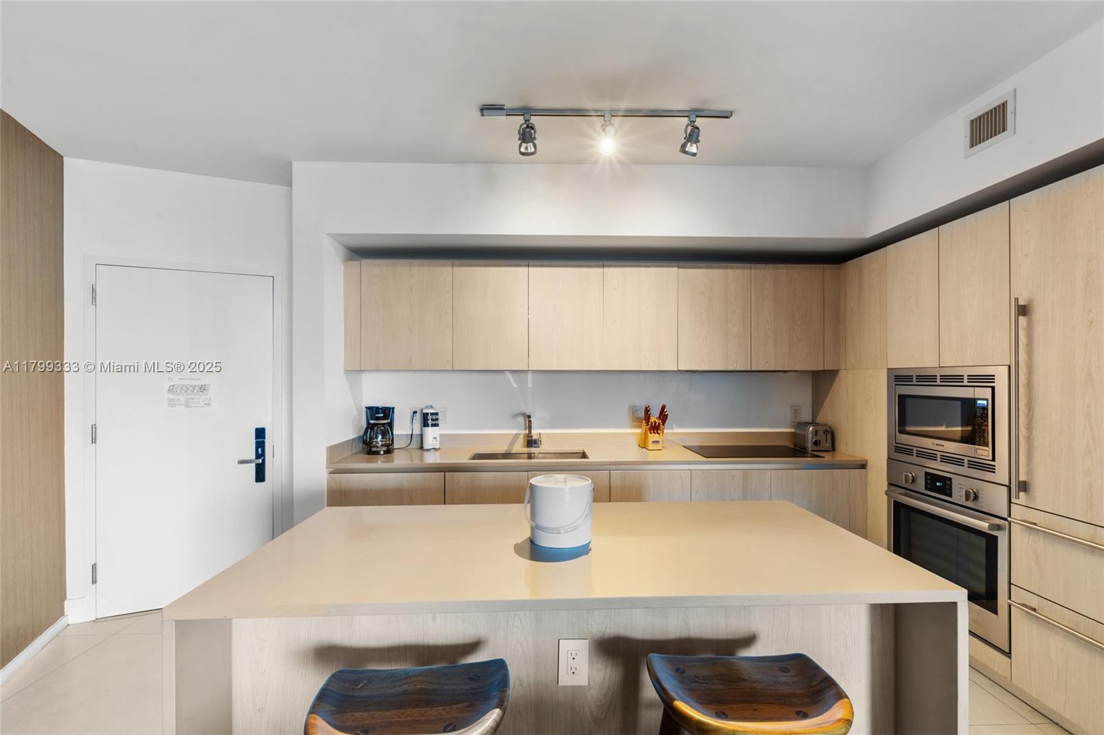 4111 SOUTH OCEAN DRIVE CO - Residential Lease