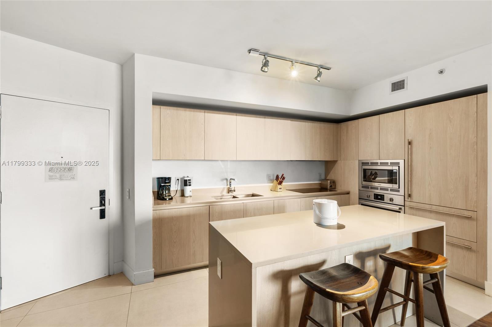 4111 SOUTH OCEAN DRIVE CO - Residential Lease