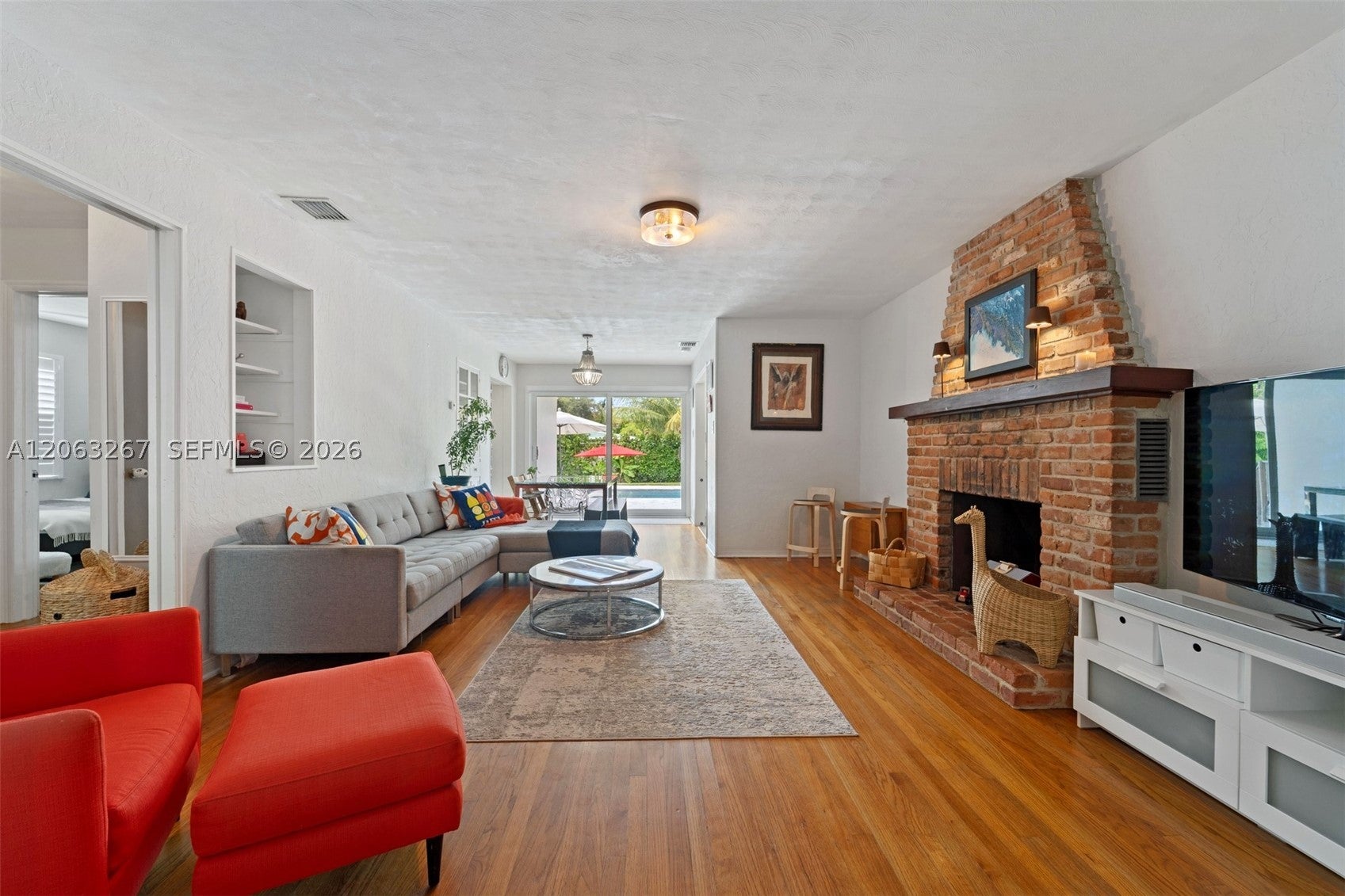 1433 NE 17th Way