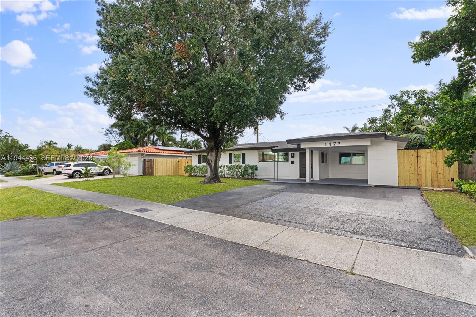 CORAL RIDGE ISLES - Residential Lease