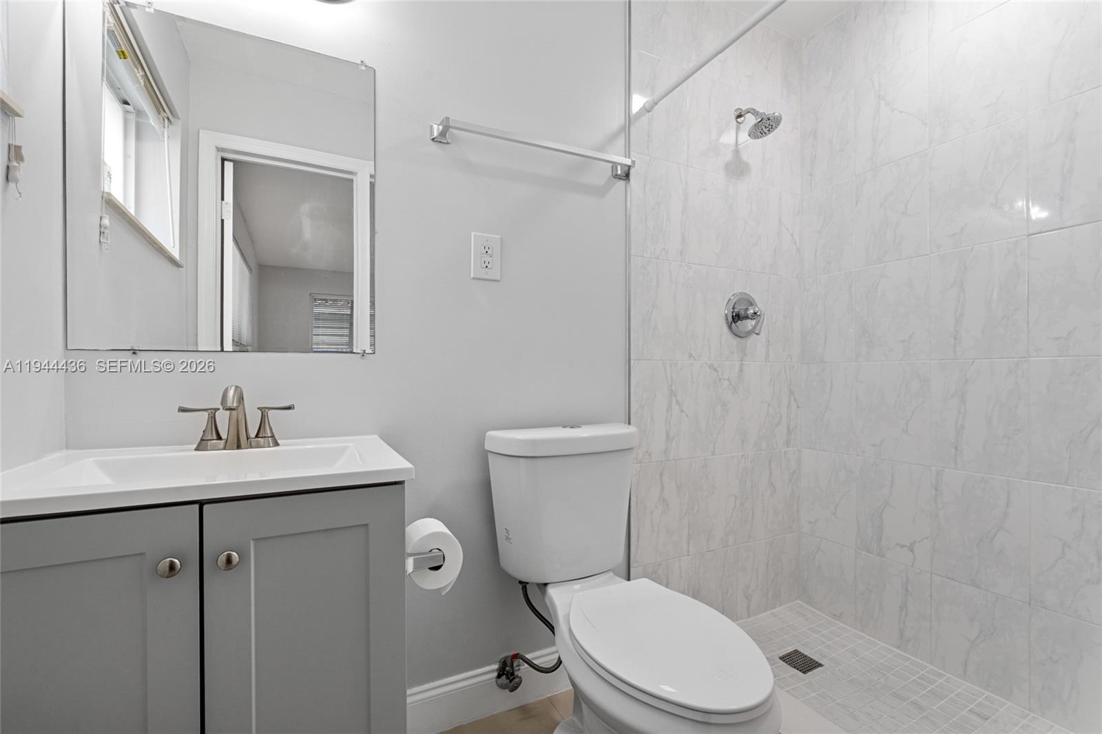 CORAL RIDGE ISLES - Residential Lease