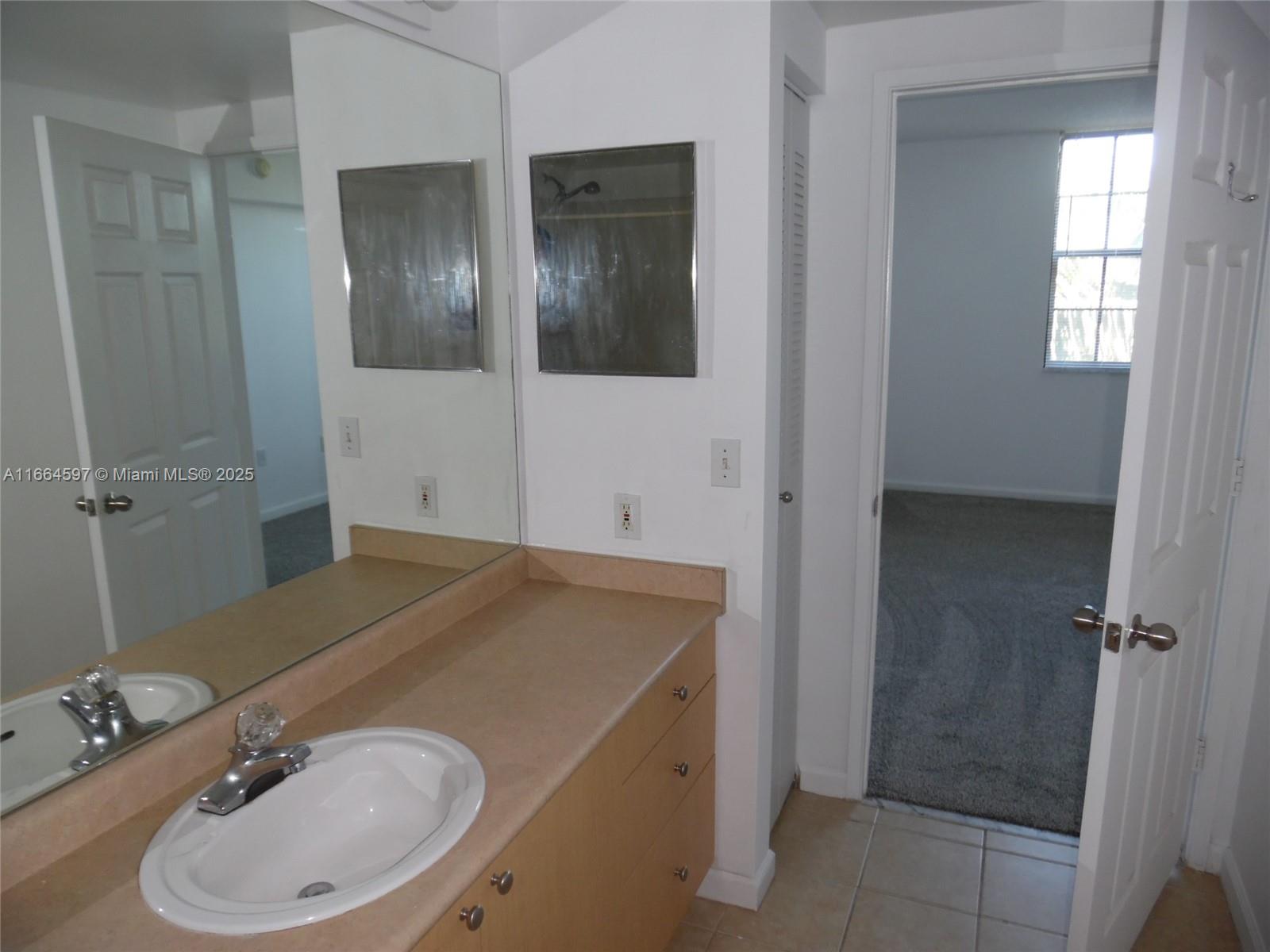 REGENT PARK CONDO - Residential