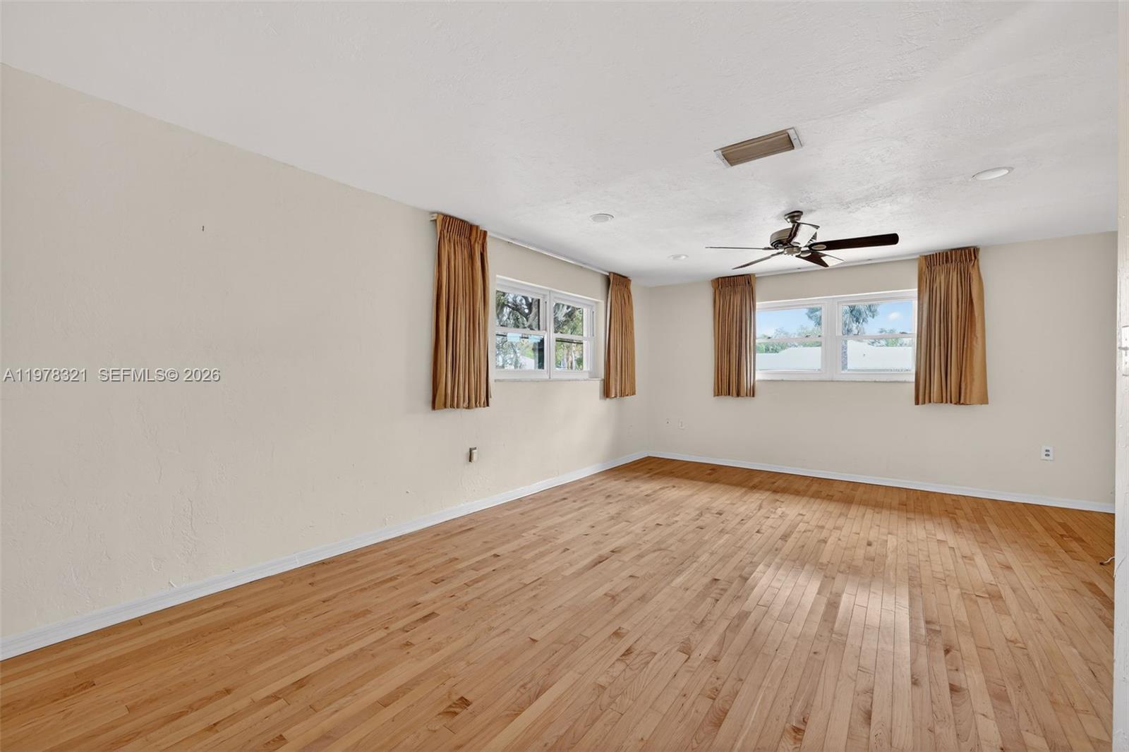 NORTH FORK ESTATES SUBDIV - Residential