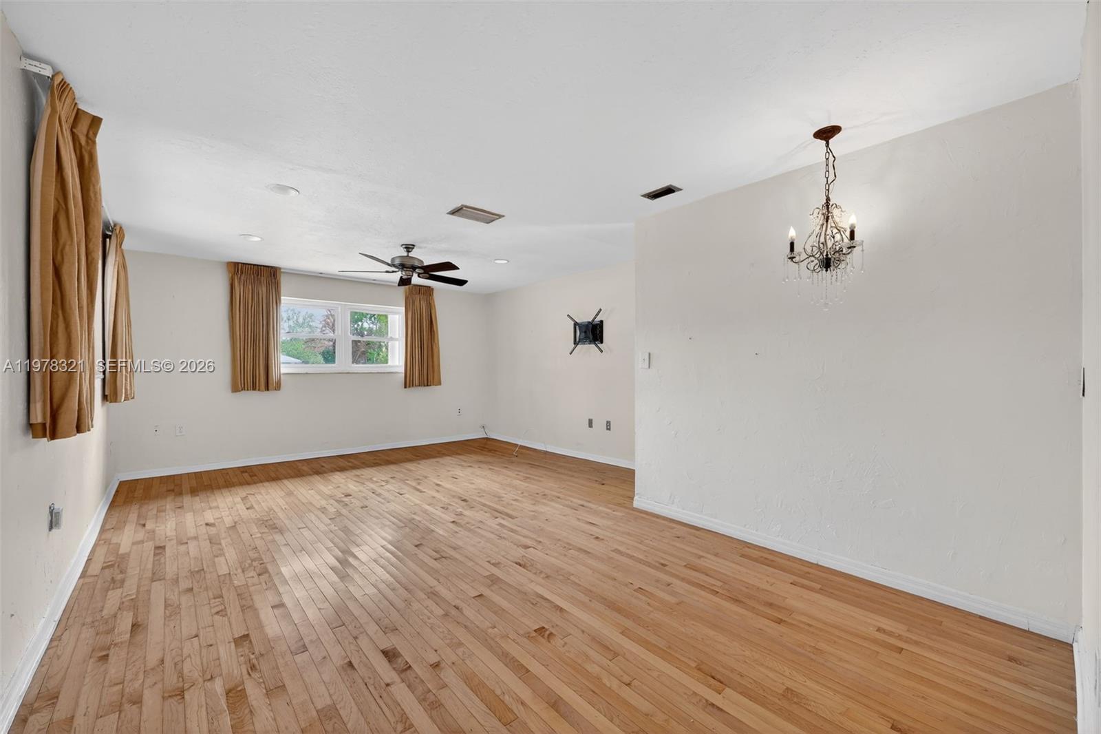 NORTH FORK ESTATES SUBDIV - Residential