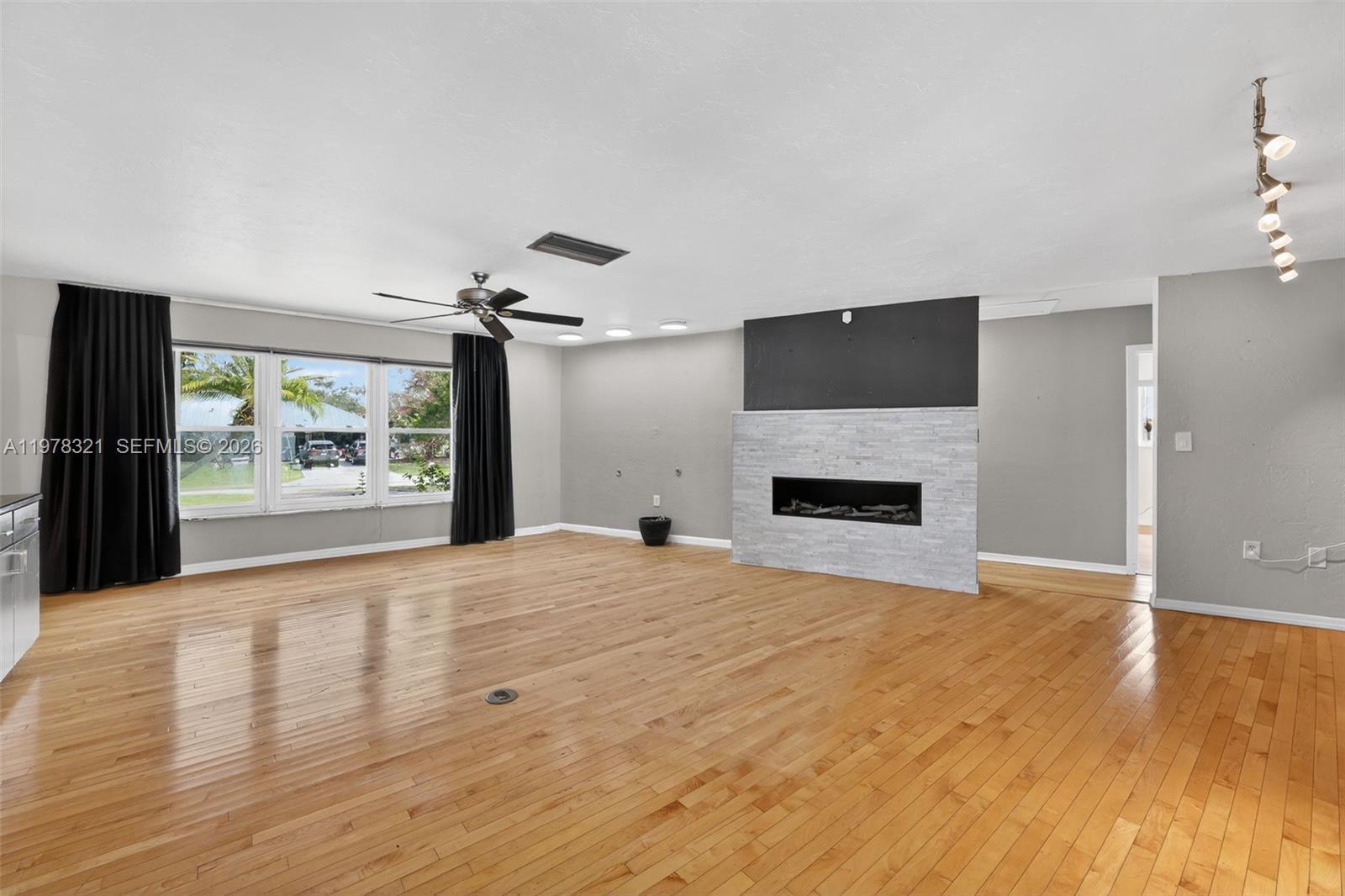 NORTH FORK ESTATES SUBDIV - Residential