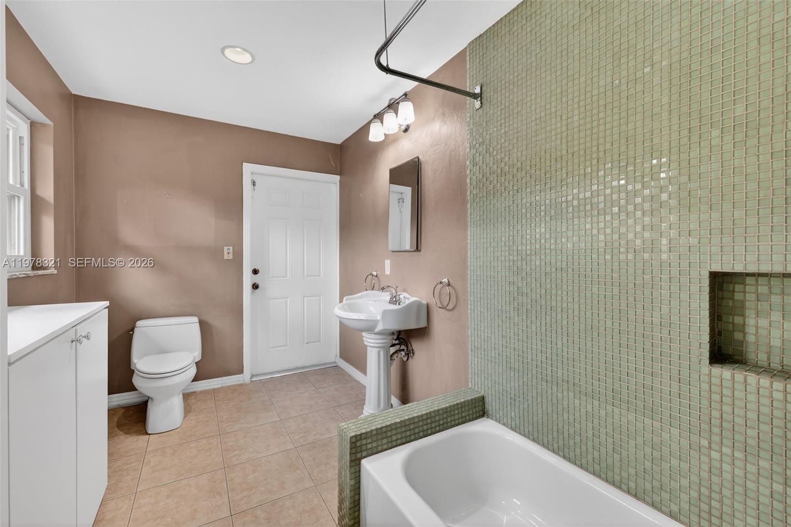 NORTH FORK ESTATES SUBDIV - Residential