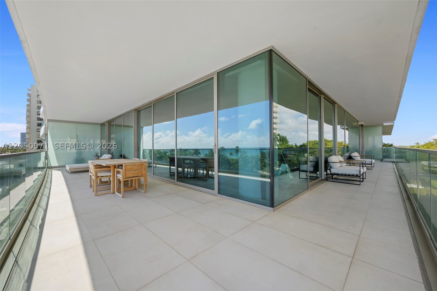 10203 Collins Ave 401