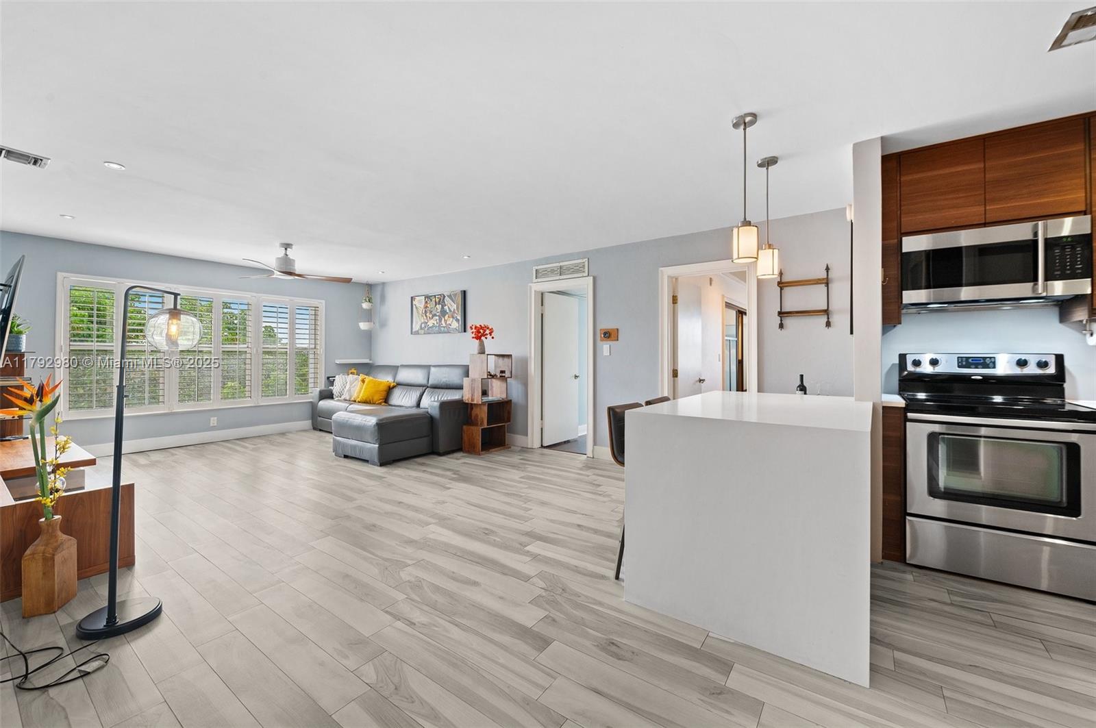 LAS OLAS VILLAS CONDO - Residential