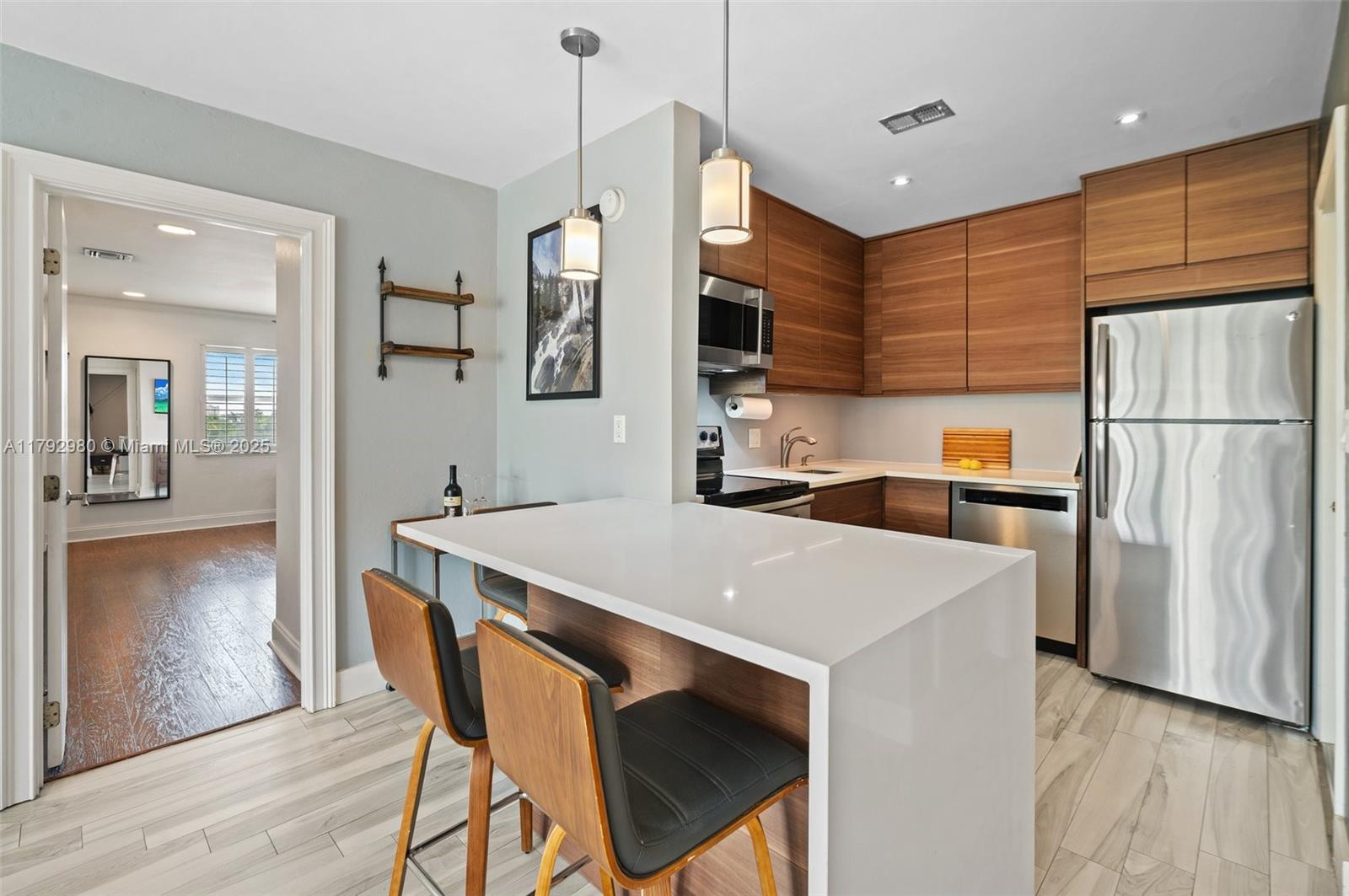 LAS OLAS VILLAS CONDO - Residential