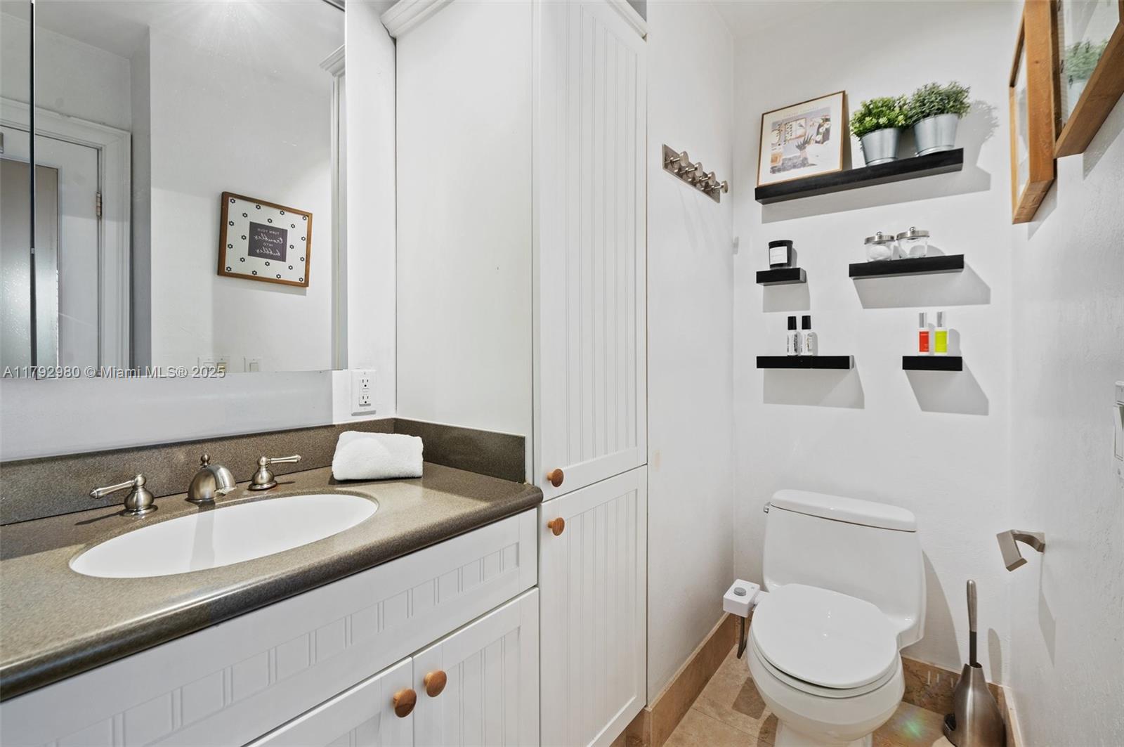 LAS OLAS VILLAS CONDO - Residential