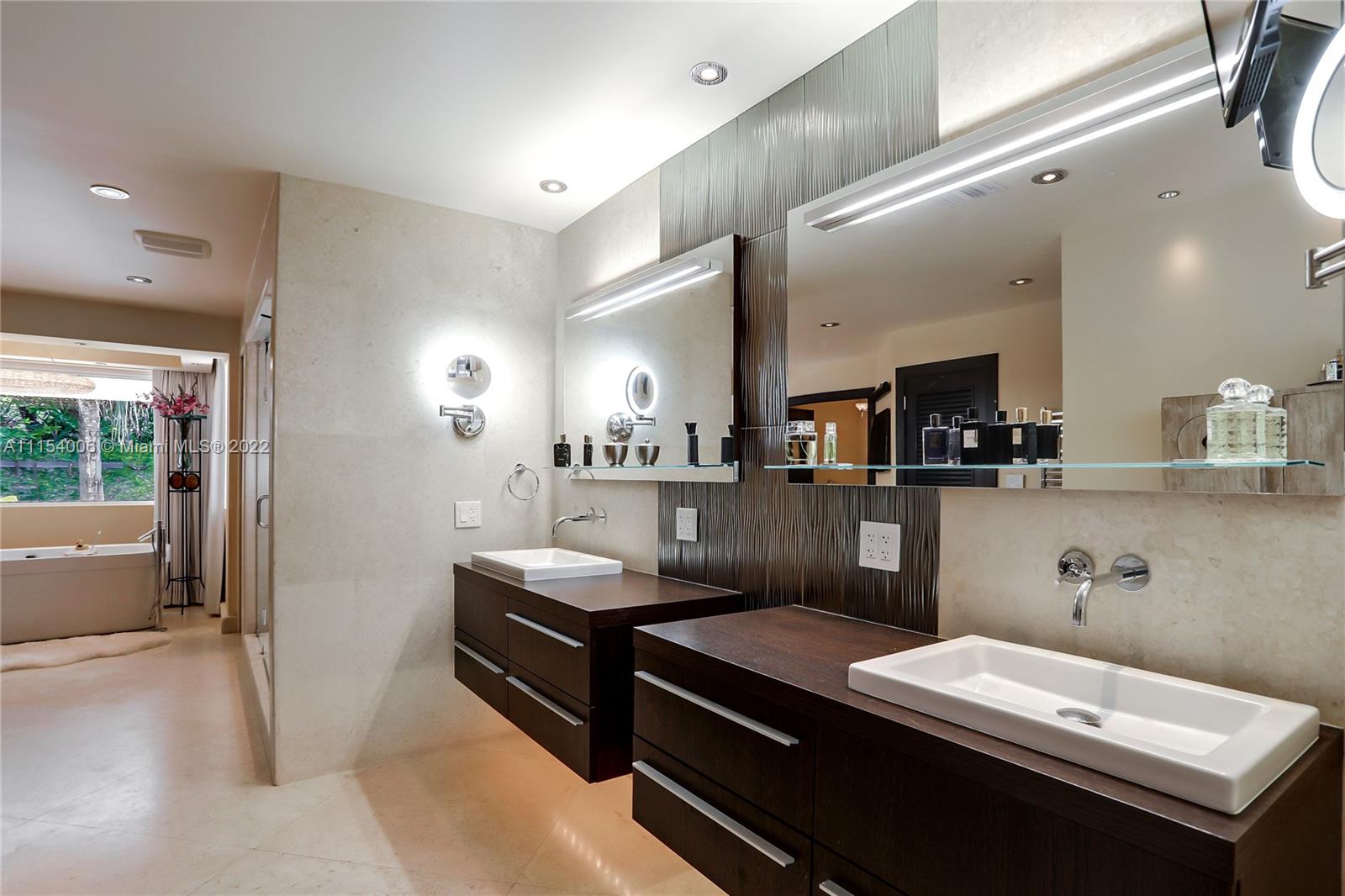 COURTS OF GALLOWAY GLEN - Residential