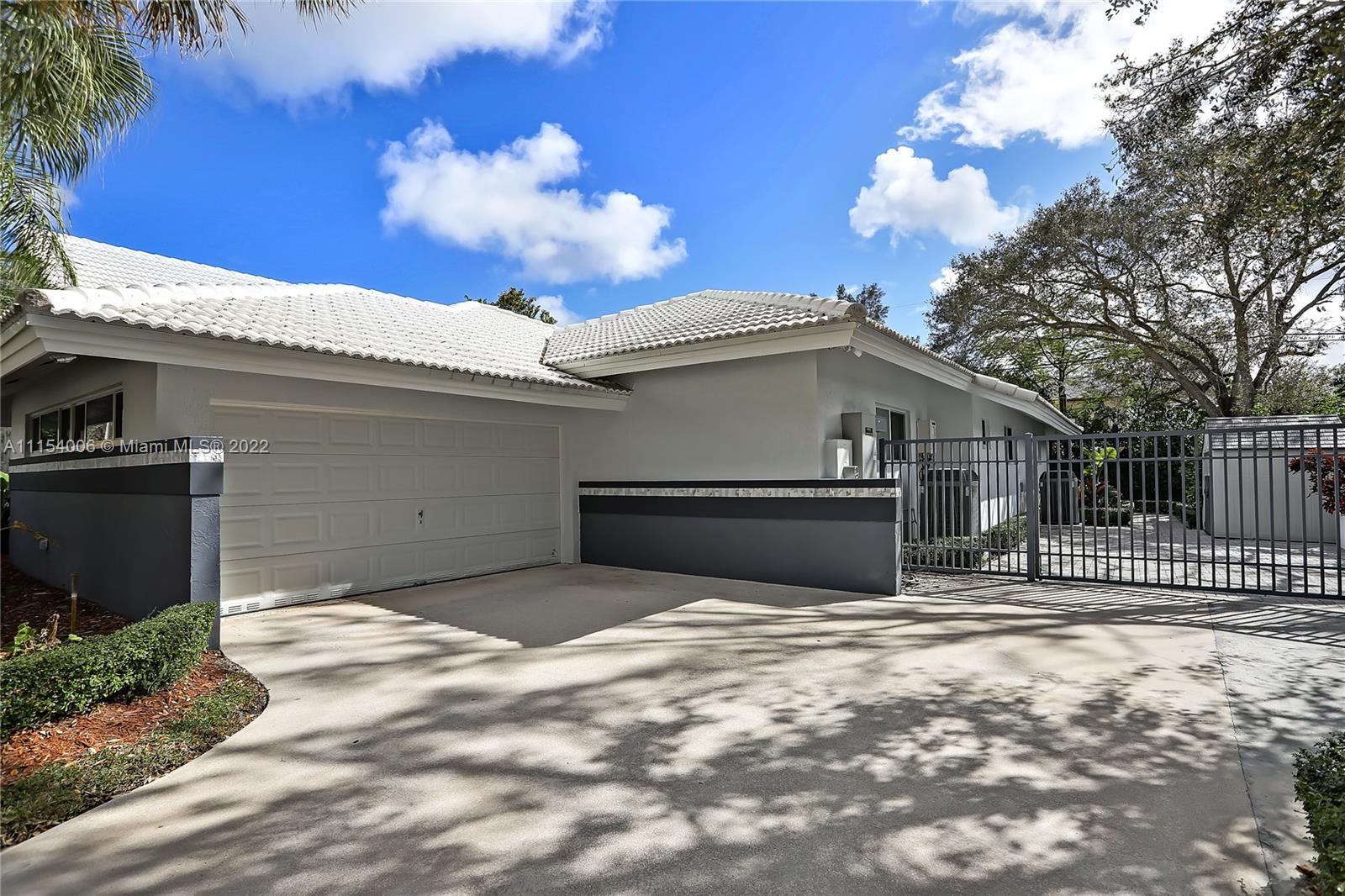 COURTS OF GALLOWAY GLEN - Residential