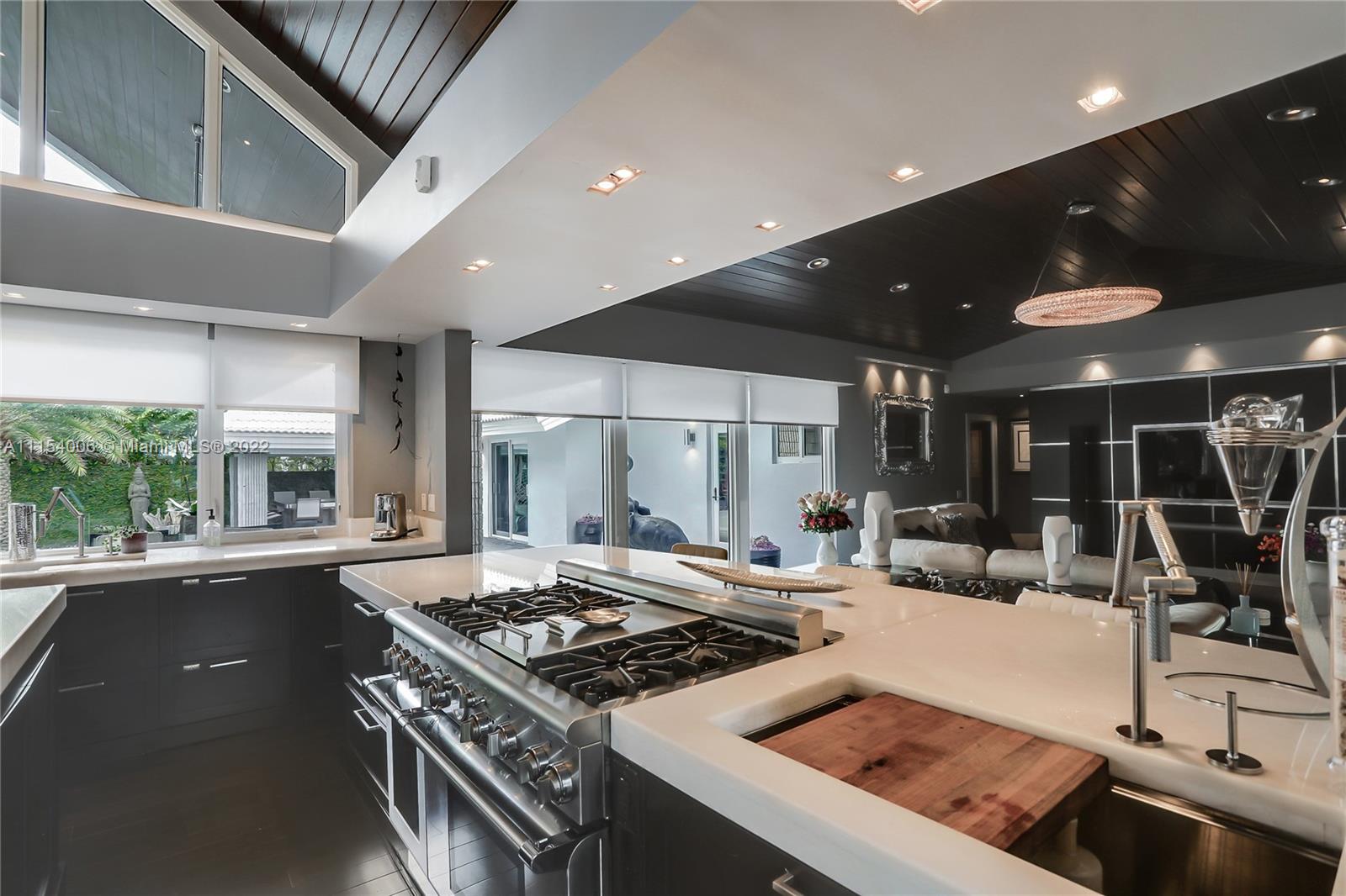 COURTS OF GALLOWAY GLEN - Residential