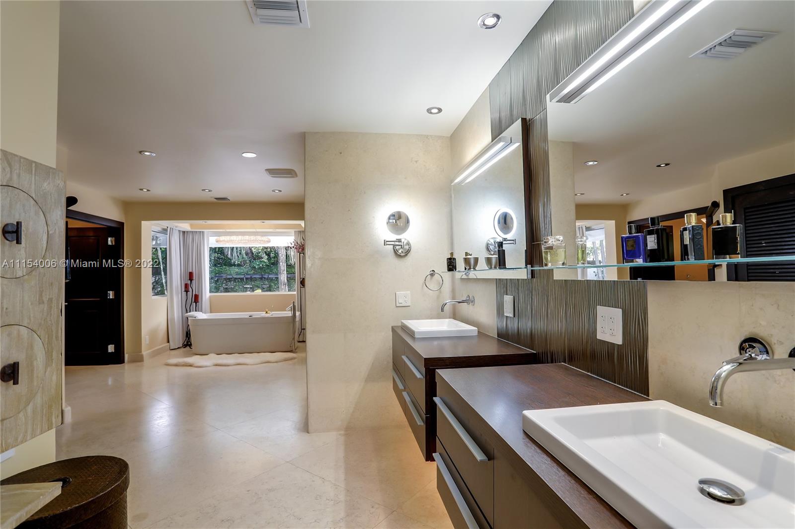 COURTS OF GALLOWAY GLEN - Residential