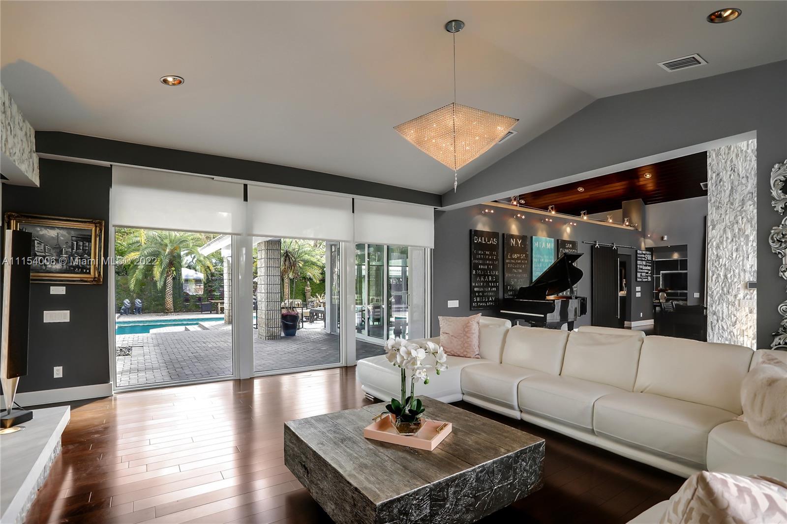 COURTS OF GALLOWAY GLEN - Residential