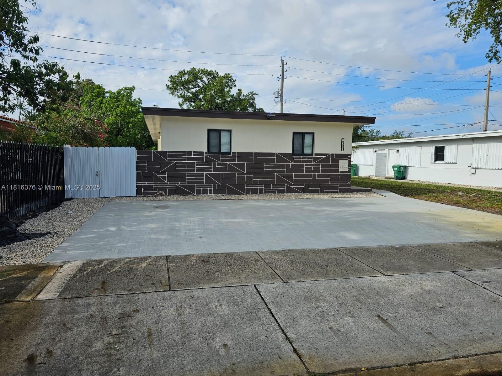 Rental Property at 1020 Opa Locka Blvd 1, Opa-Locka, Miami-Dade County, Florida - Bedrooms: 1 
Bathrooms: 1  - $1,850 MO.