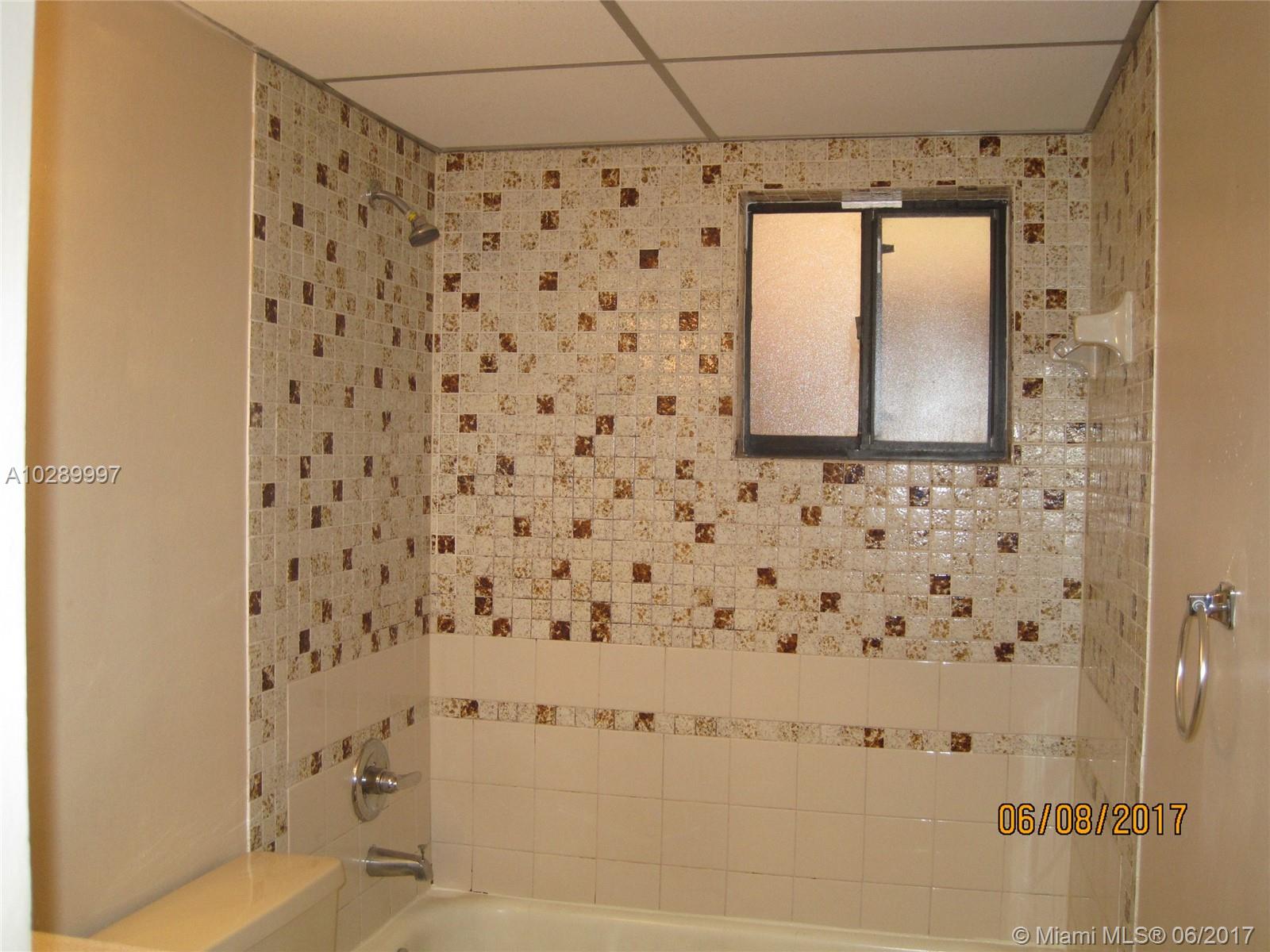 HORIZONS WEST CONDO #9 - Residential Lease