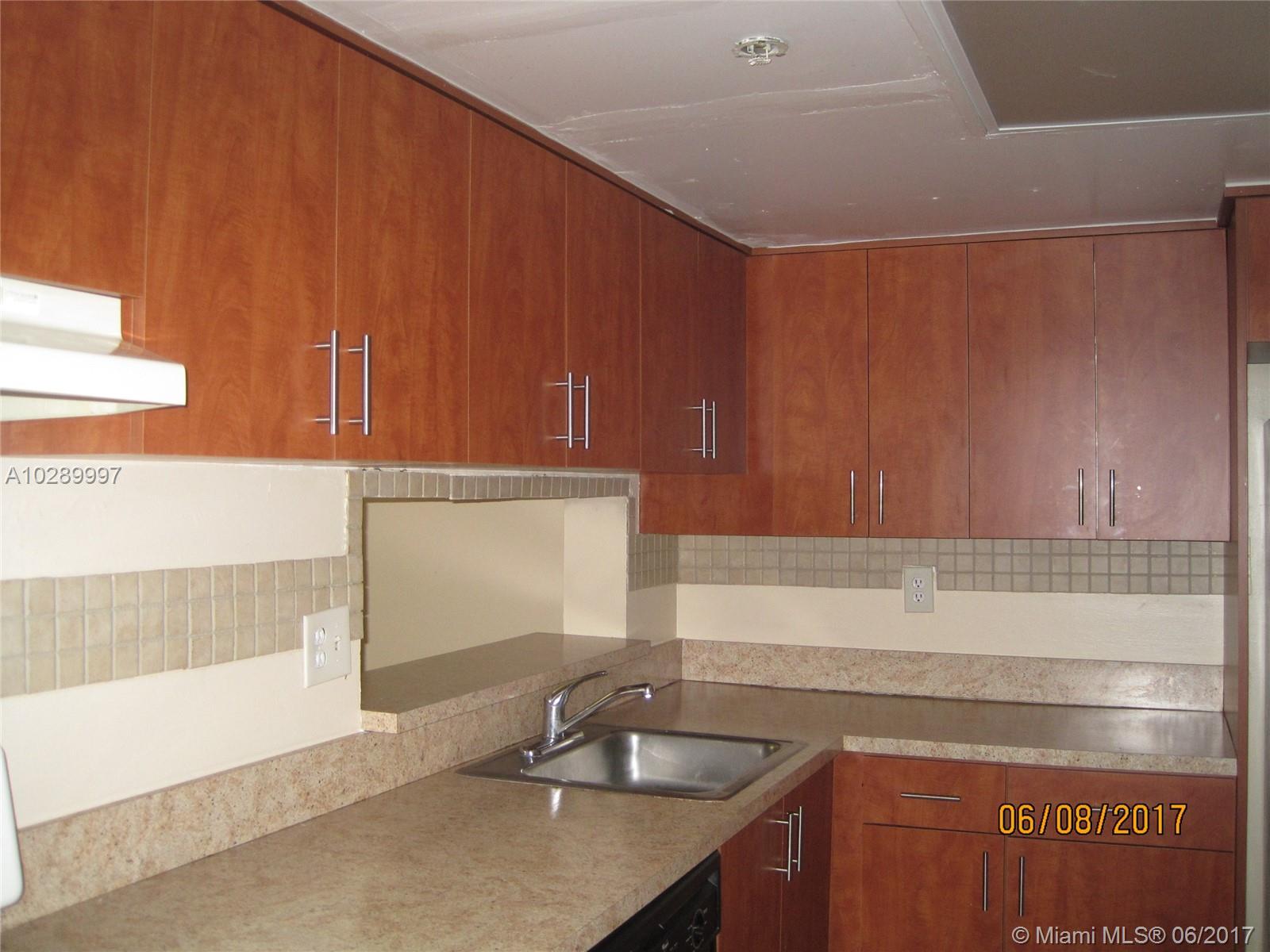 HORIZONS WEST CONDO #9 - Residential Lease