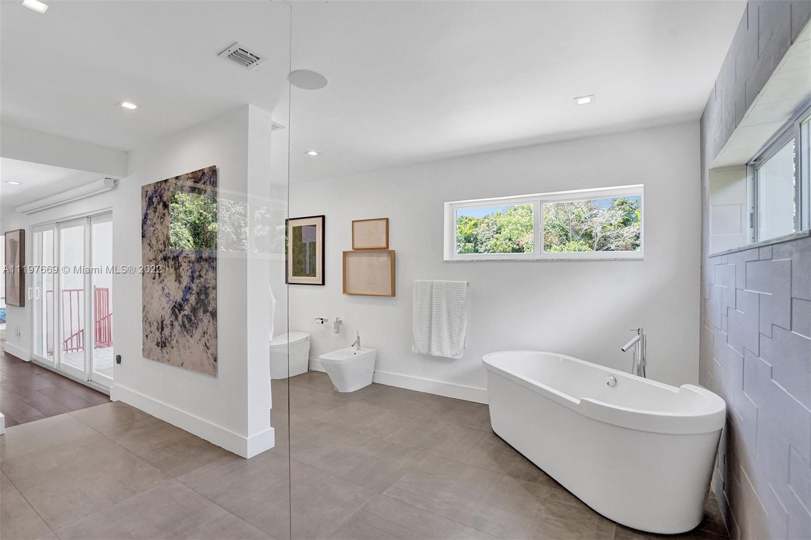 COLLINS ESTATES 1ST ADDN - Residential