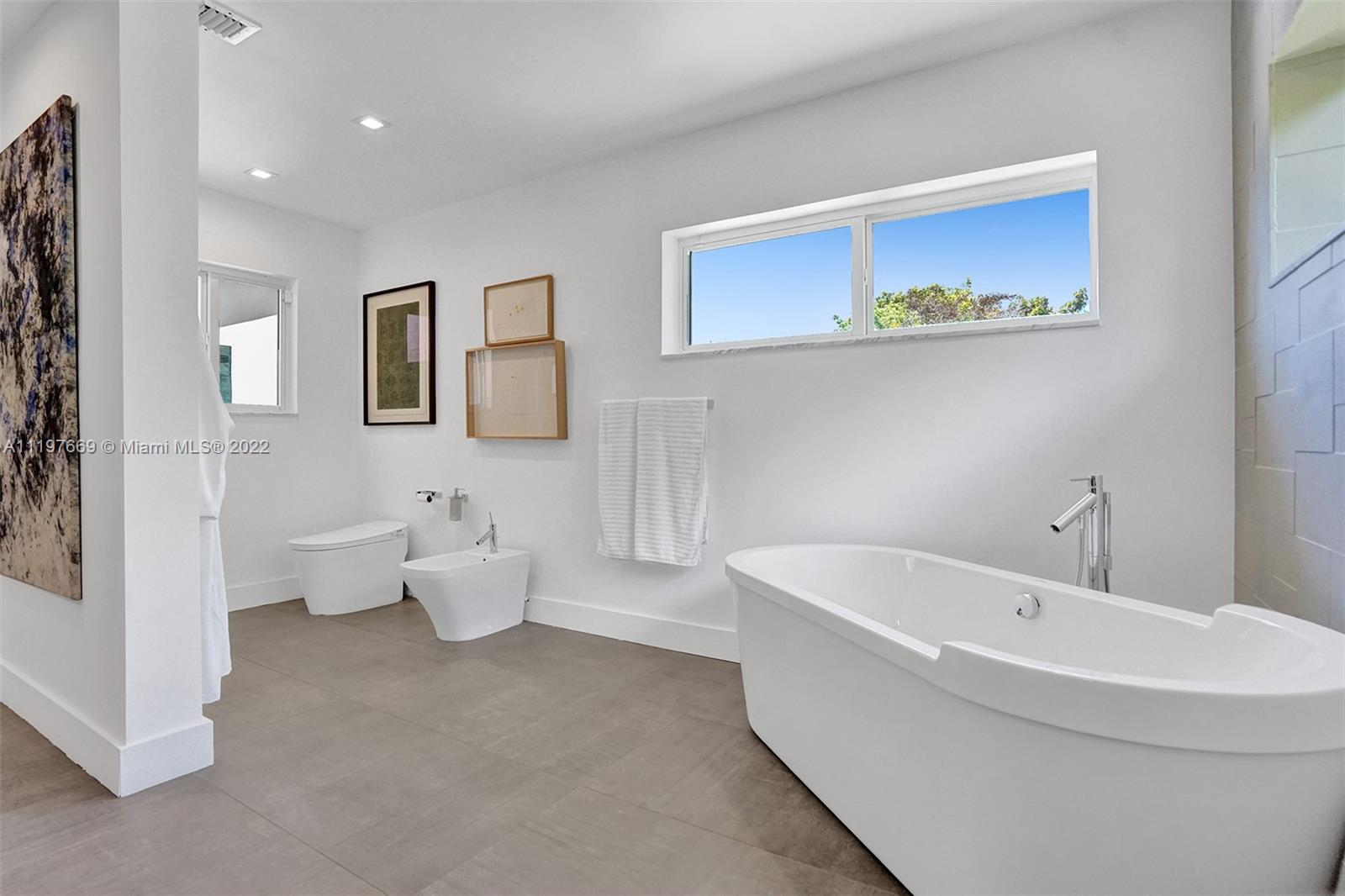 COLLINS ESTATES 1ST ADDN - Residential