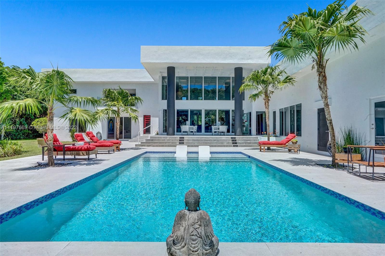 COLLINS ESTATES 1ST ADDN - Residential