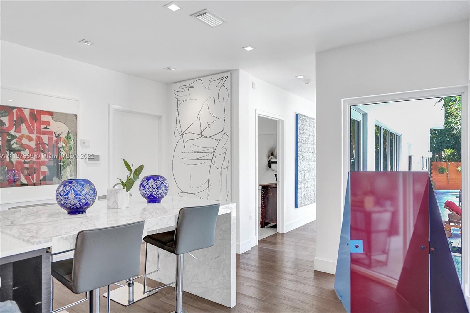 COLLINS ESTATES 1ST ADDN - Residential