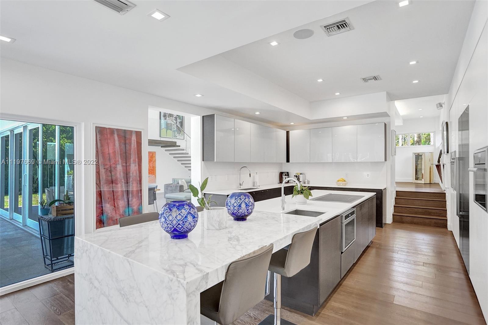 COLLINS ESTATES 1ST ADDN - Residential