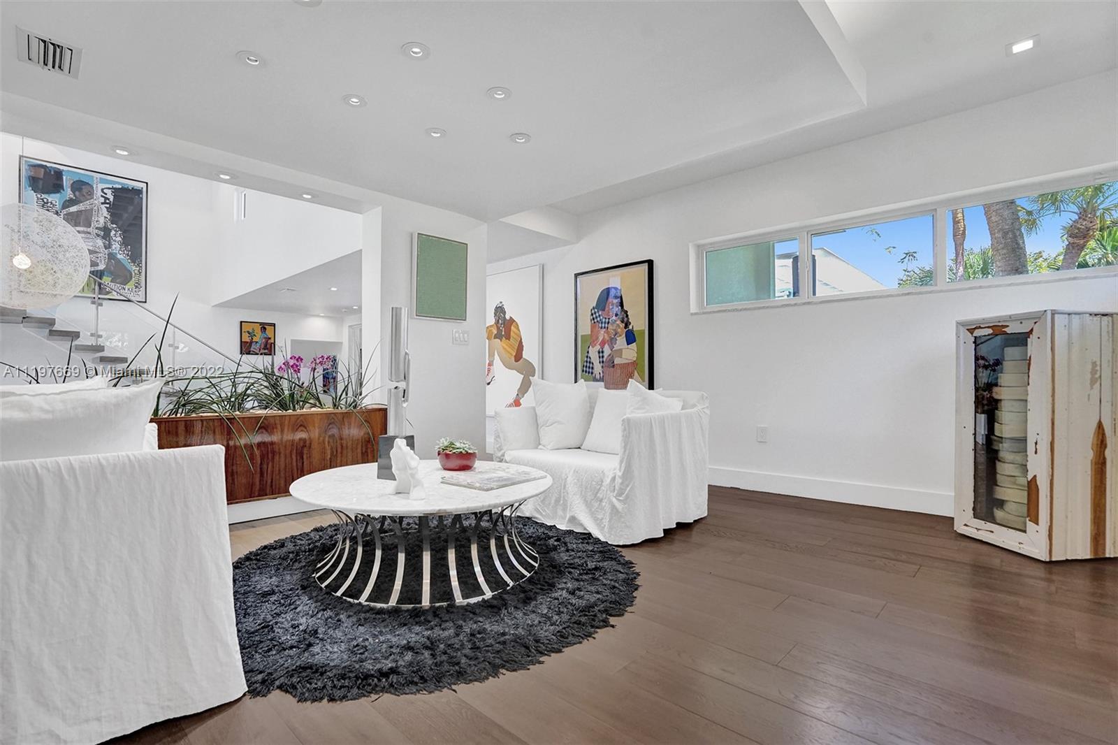 COLLINS ESTATES 1ST ADDN - Residential