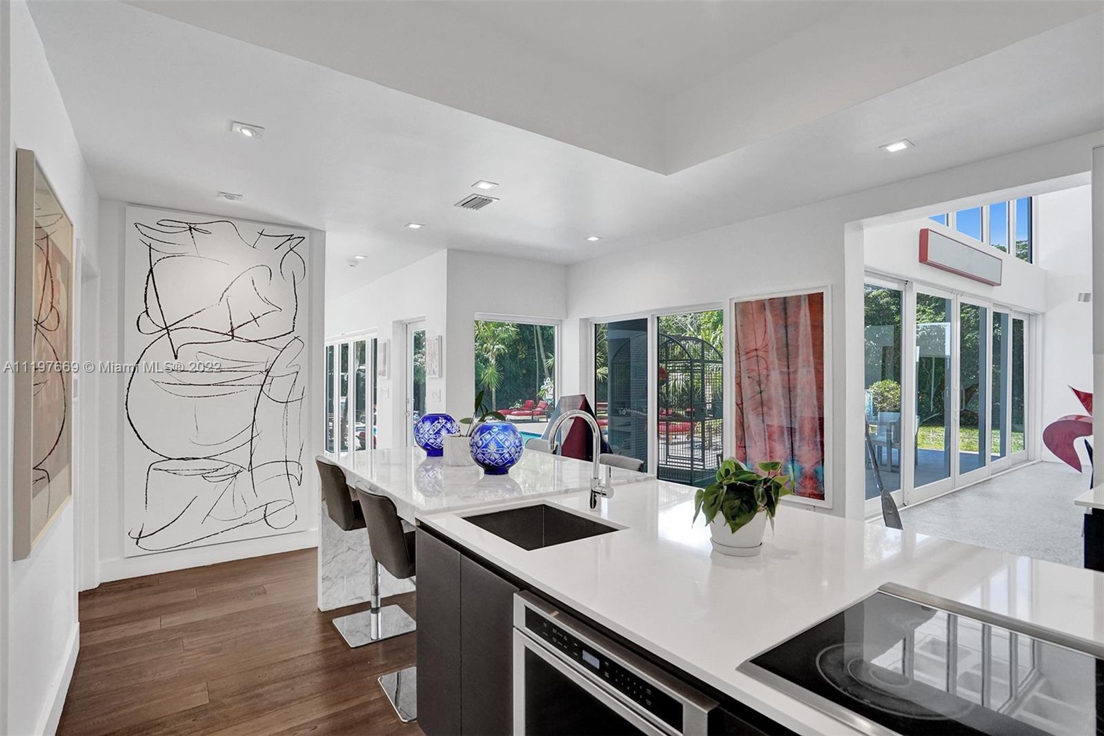 COLLINS ESTATES 1ST ADDN - Residential