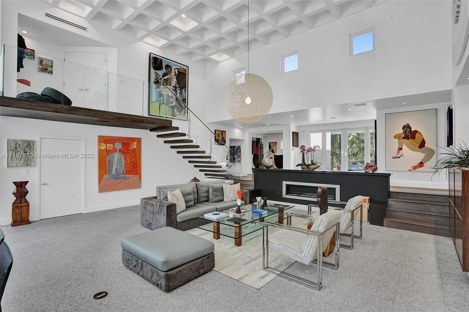 COLLINS ESTATES 1ST ADDN - Residential