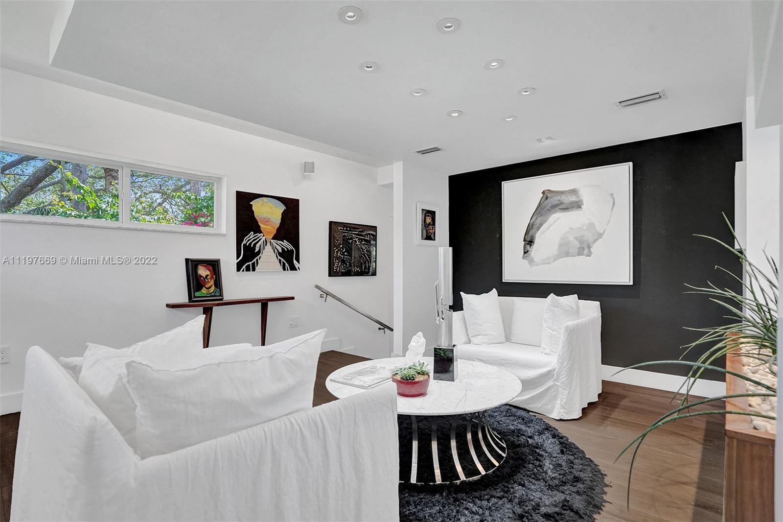 COLLINS ESTATES 1ST ADDN - Residential