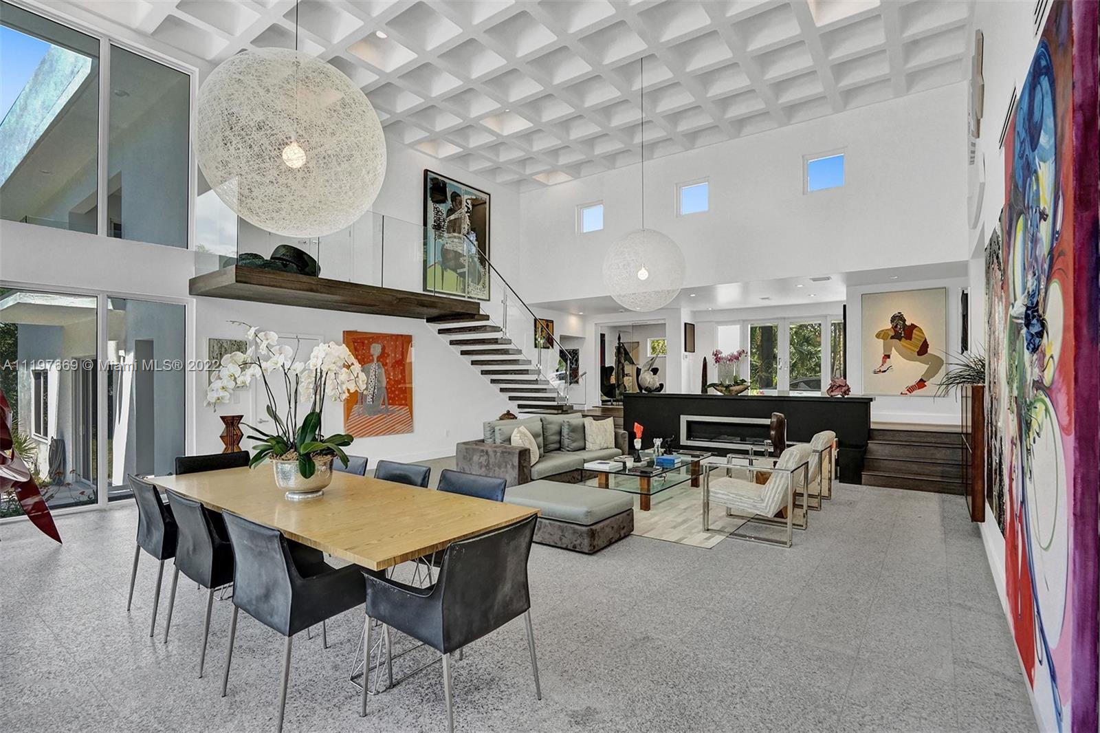 COLLINS ESTATES 1ST ADDN - Residential