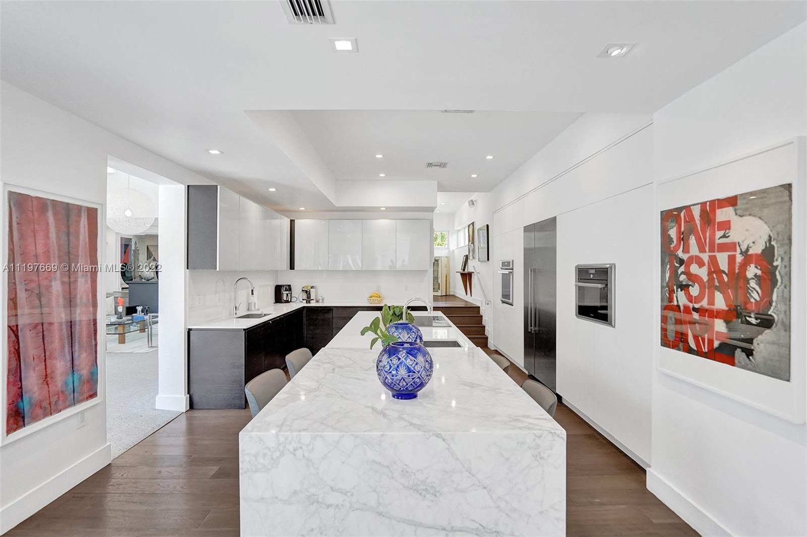 COLLINS ESTATES 1ST ADDN - Residential