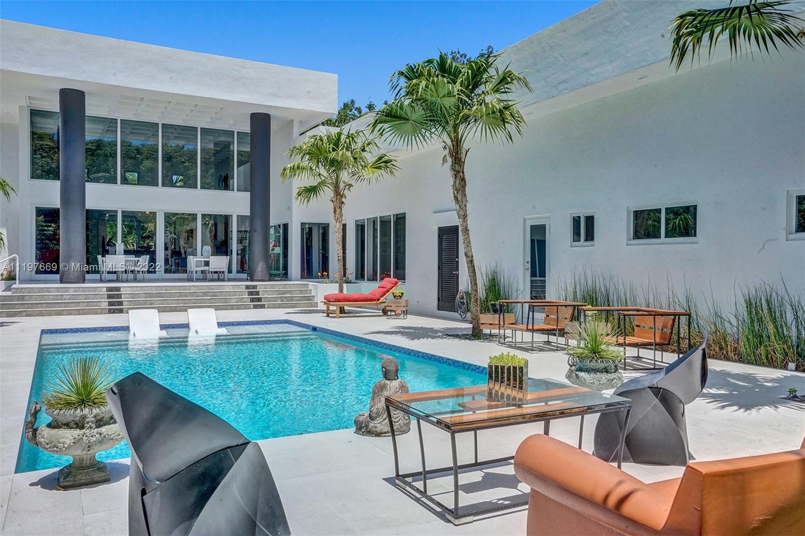 COLLINS ESTATES 1ST ADDN - Residential