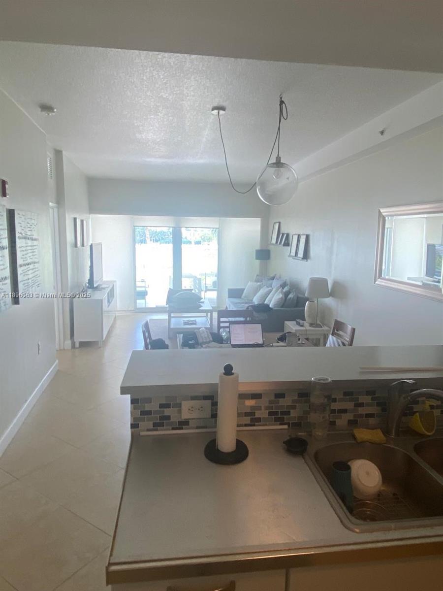 REGATTA AT INDIAN CREEK C - Residential Lease