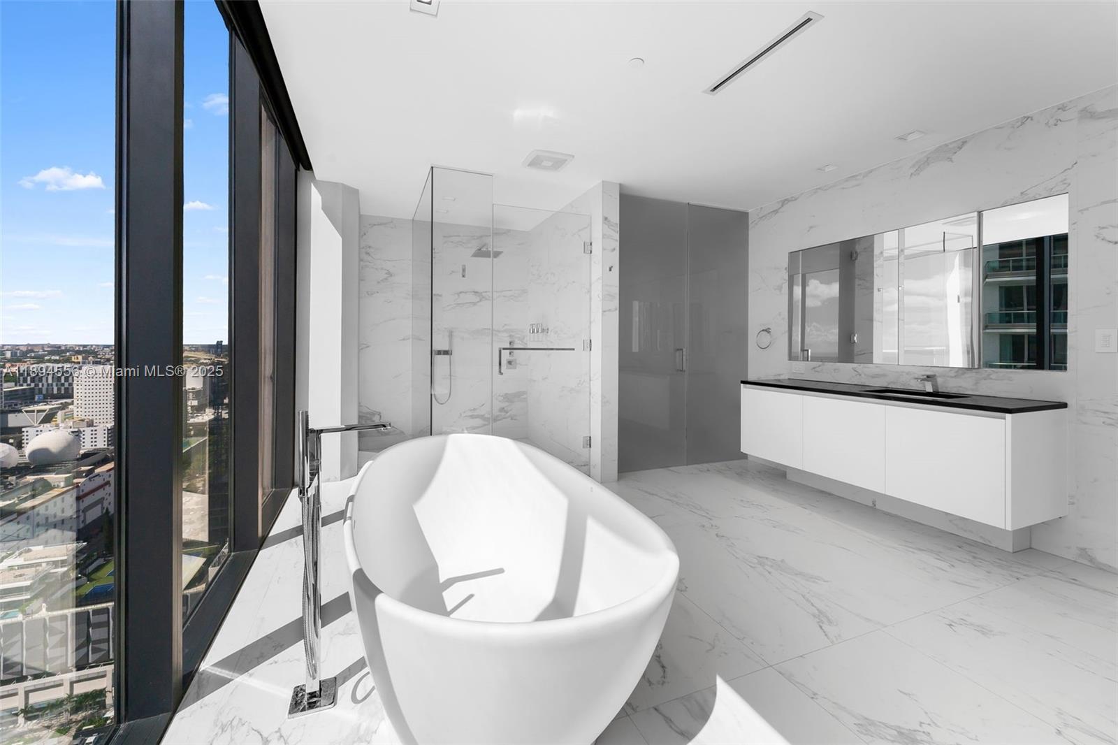 ONE THOUSAND MUSEUM CONDO - Residential Lease