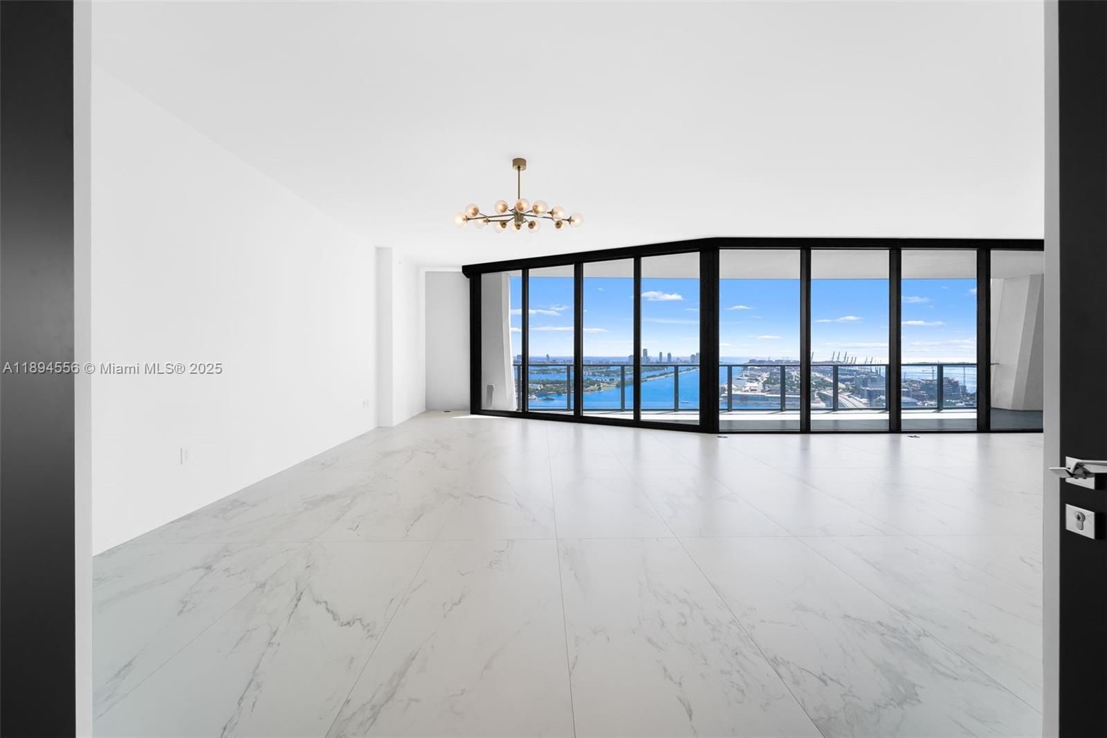 1000 Biscayne Blvd 3301