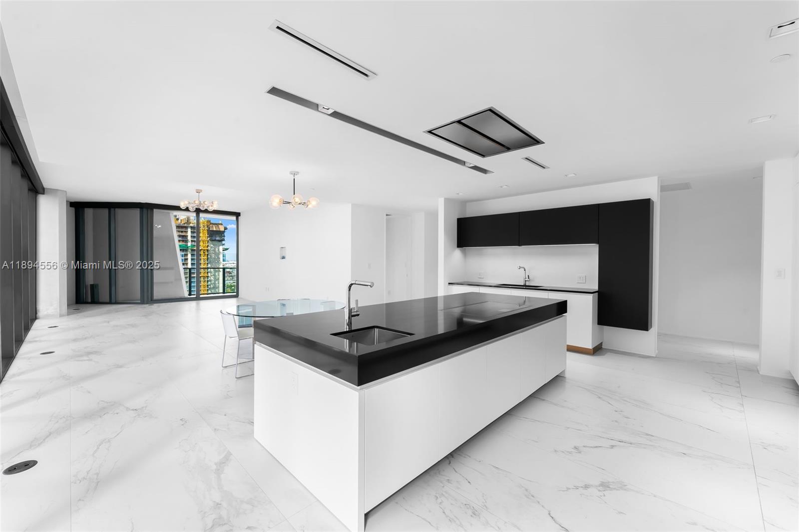 ONE THOUSAND MUSEUM CONDO - Residential Lease