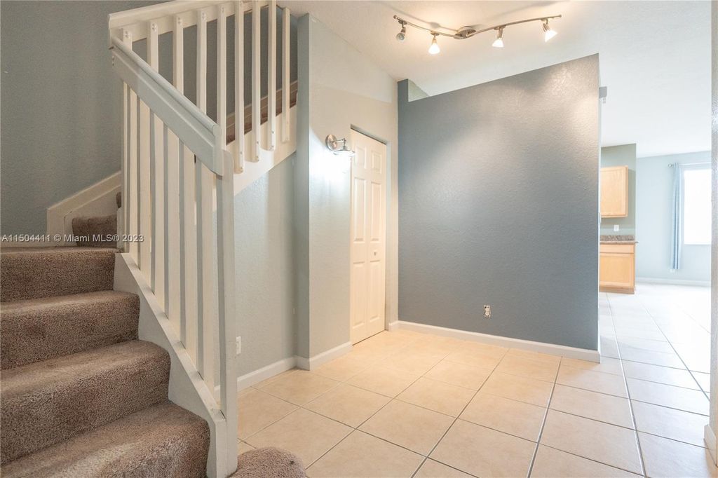 Photo of 3057 N Evergreen Cir, Boynton Beach, FL 33426 (MLS # A11504411)