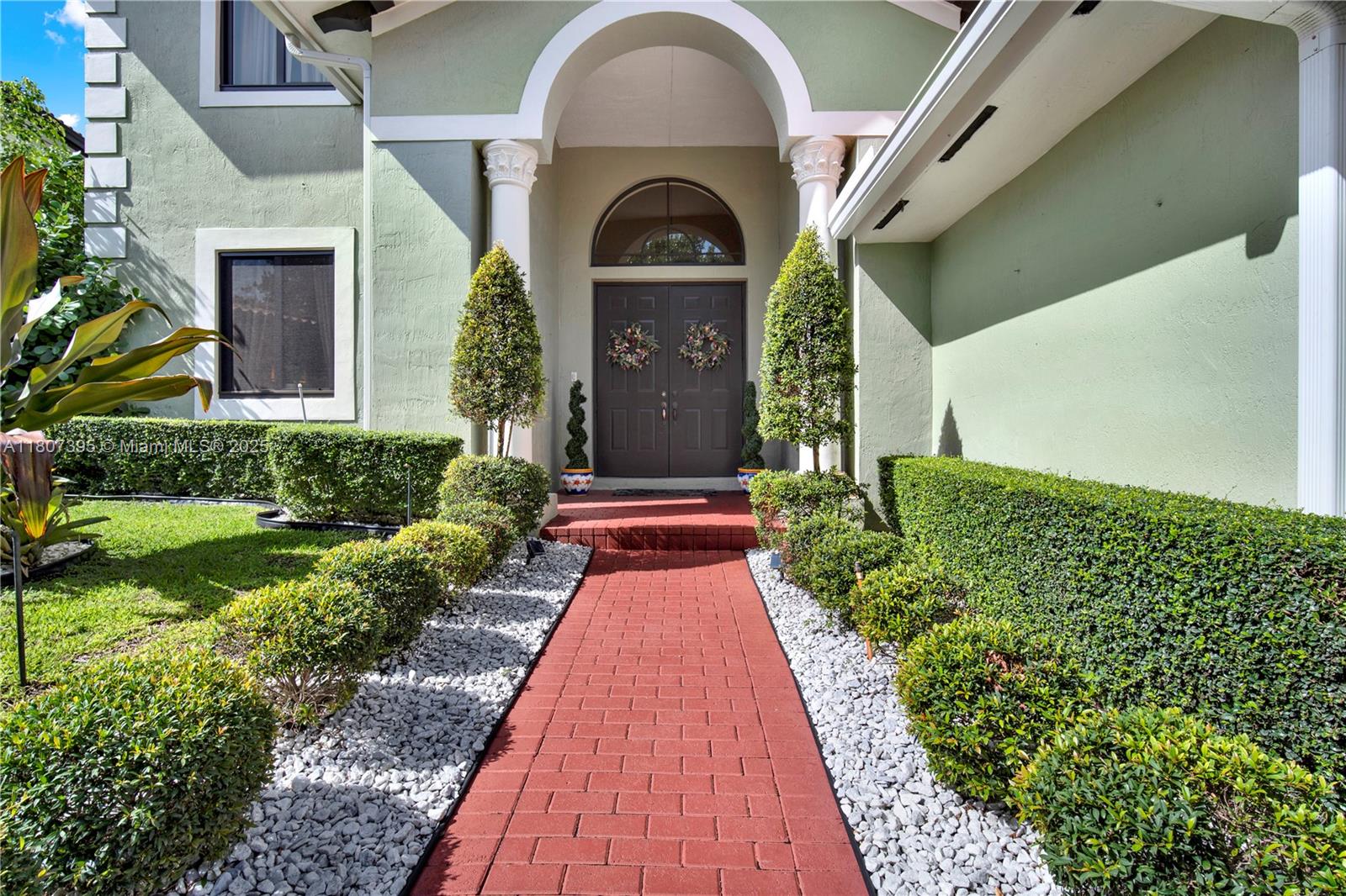 CUTLER CAY - Residential