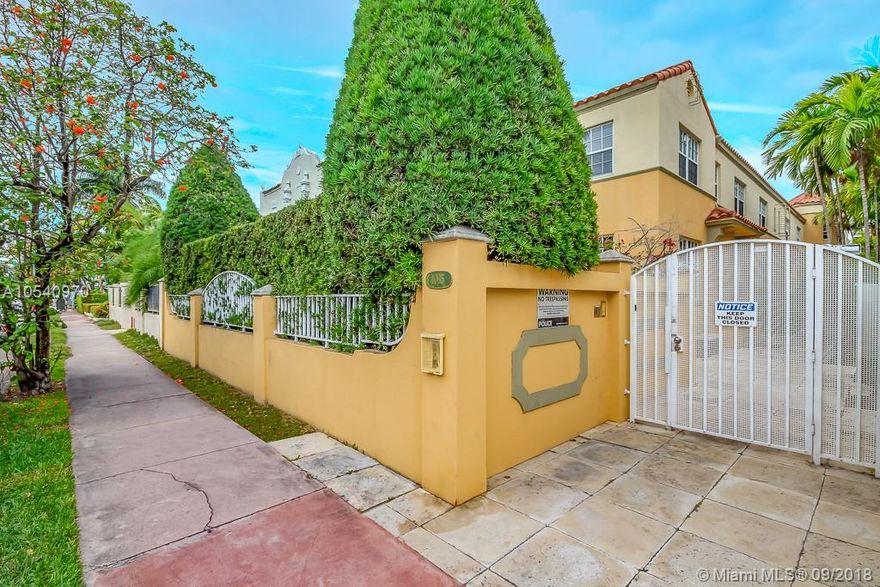 Pristine unit in the heart of South Beach. Secure building, wood floors, spacious closets, freshly painted with new fixtures. Private courtyard with gated entrance. Walk to beach and Lincoln Road. Parking on request. Great location-walk to restaurants, movie theatres, Lincoln Road, Ocean Drive, the beach and much more!