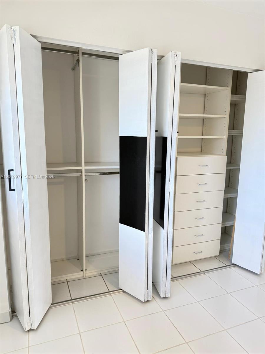 LAGUNA CLUB EAST CONDO - Residential