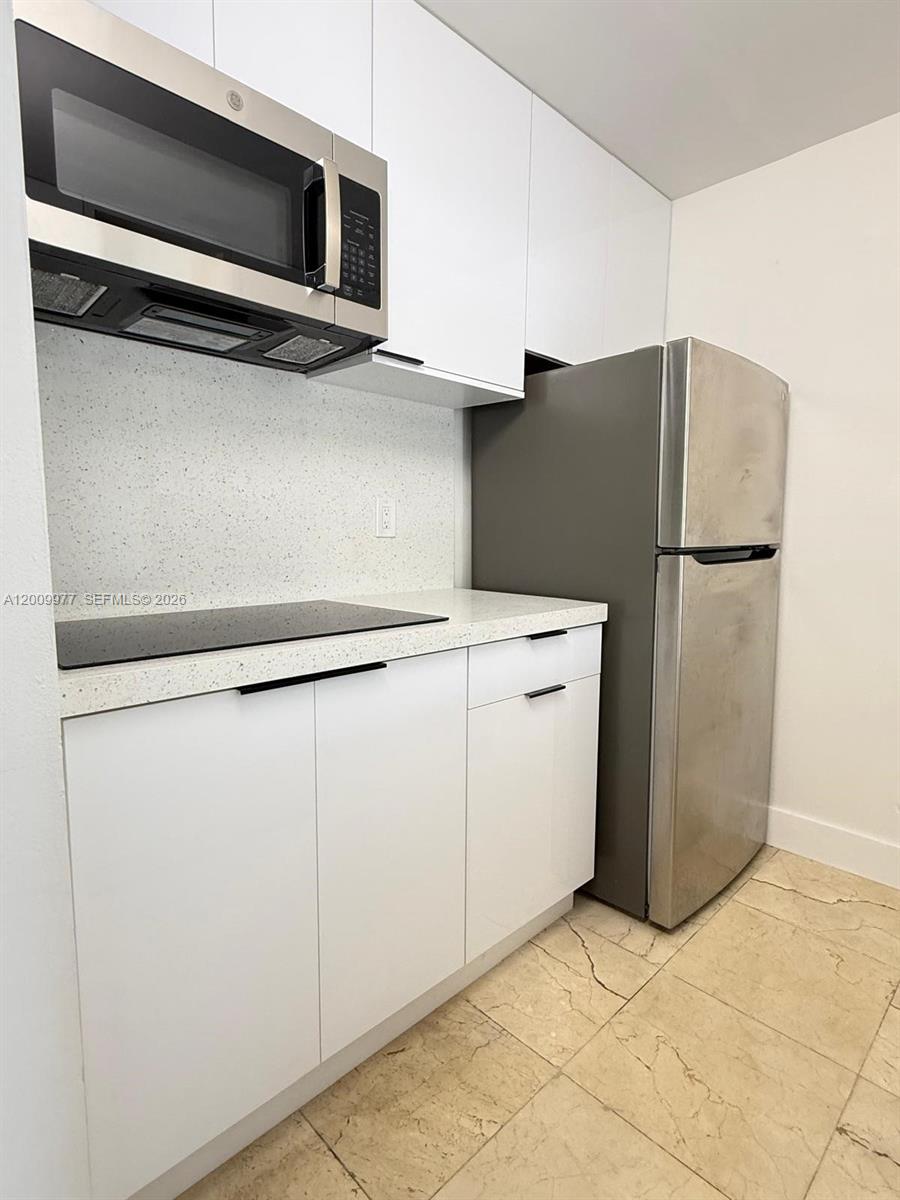 LAGUNA CLUB EAST CONDO - Residential