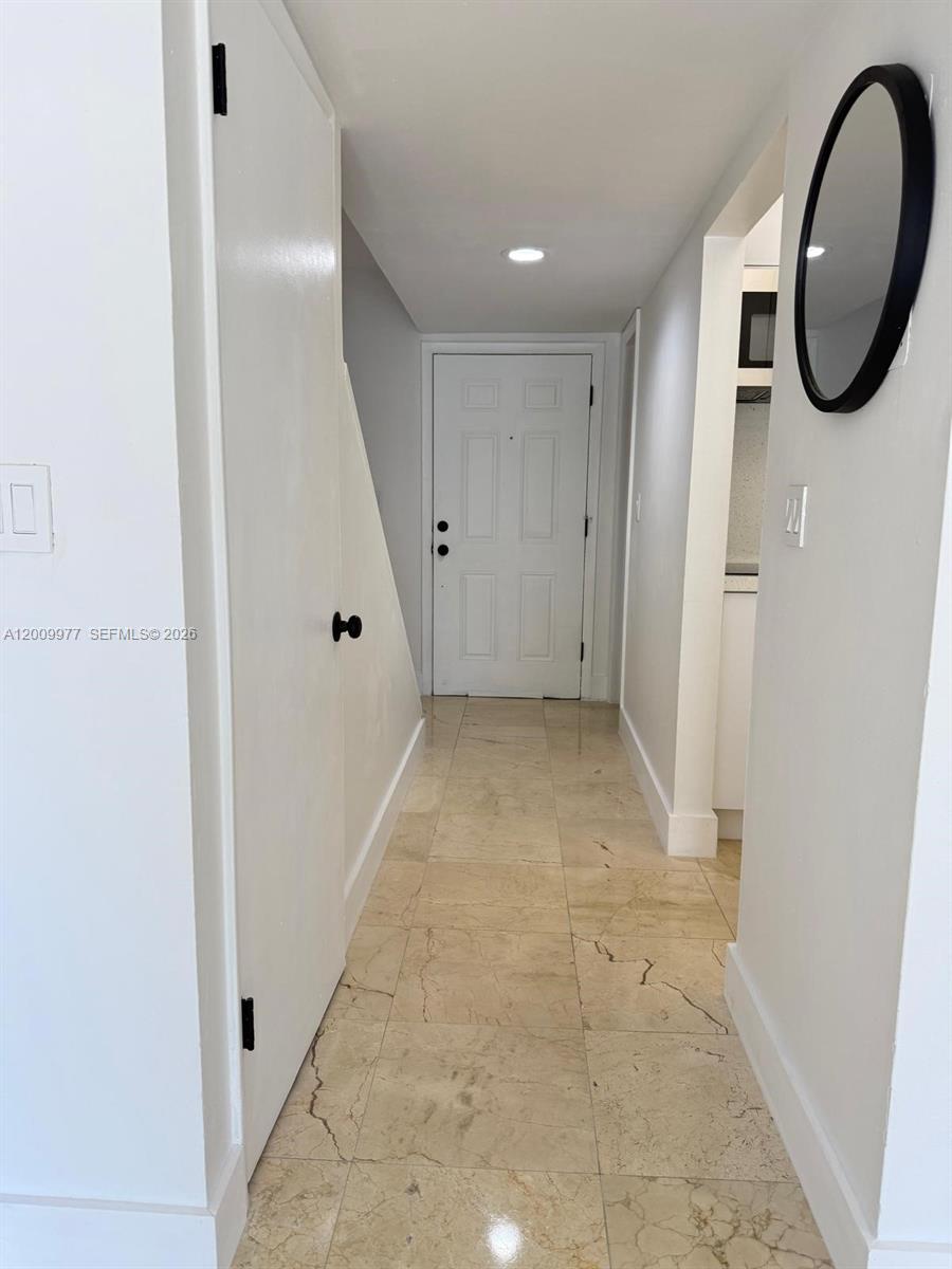 LAGUNA CLUB EAST CONDO - Residential