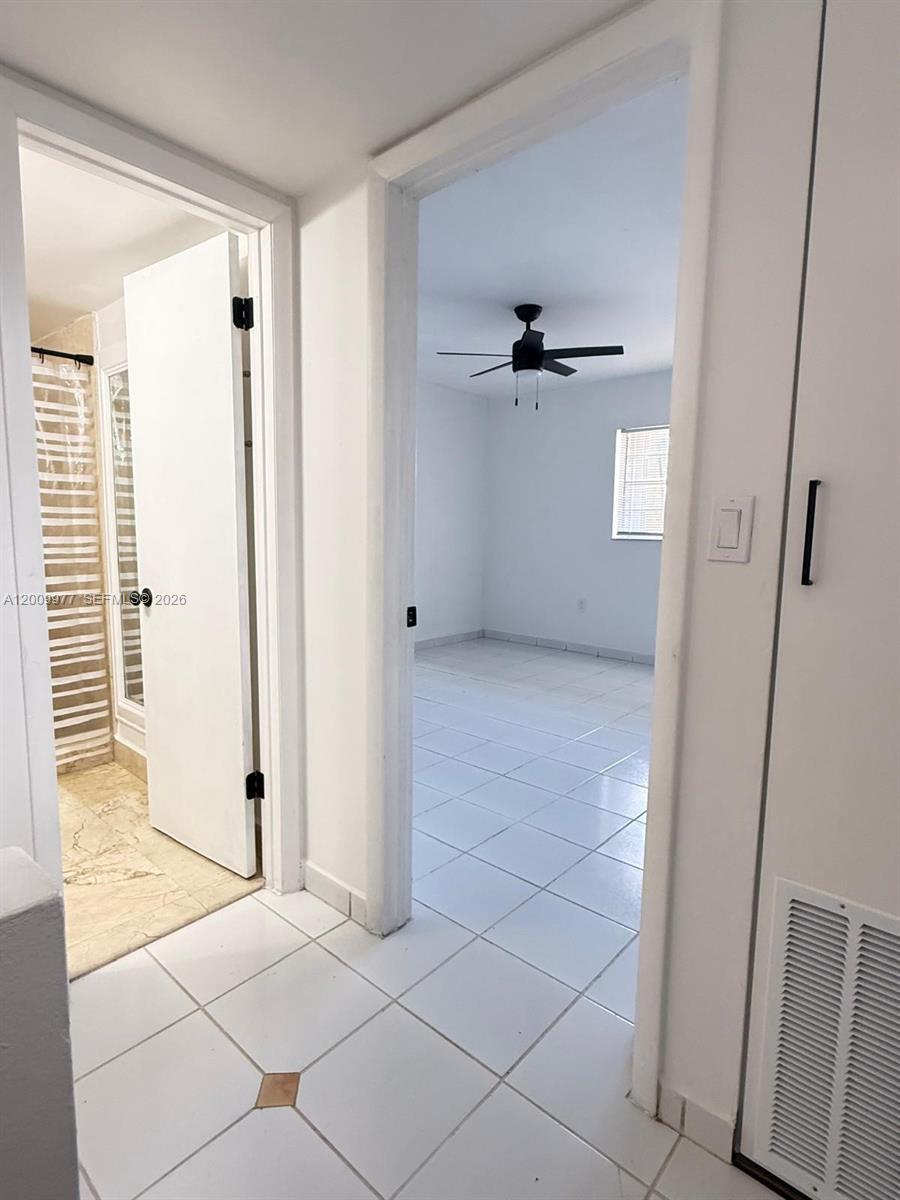 LAGUNA CLUB EAST CONDO - Residential